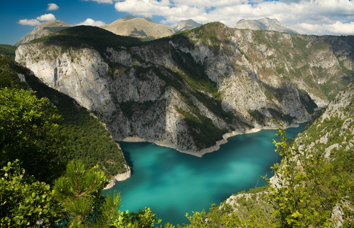 Honigdachsin's tweet photo. Not Kanada - It's #Montenegro 🇲🇪 https://t.co/I3kl0l2QIu