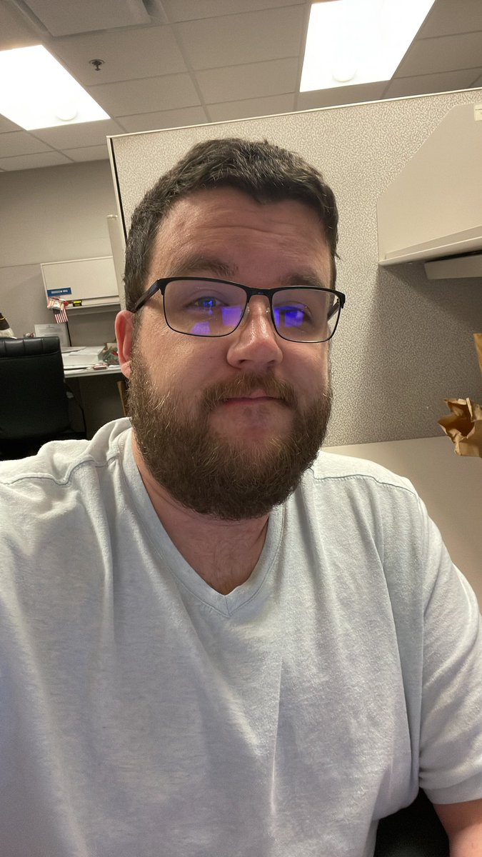 I am very much in a mood to just lay back and have a chubby guy service me for hours as we get stoned. Is that so much to ask for?