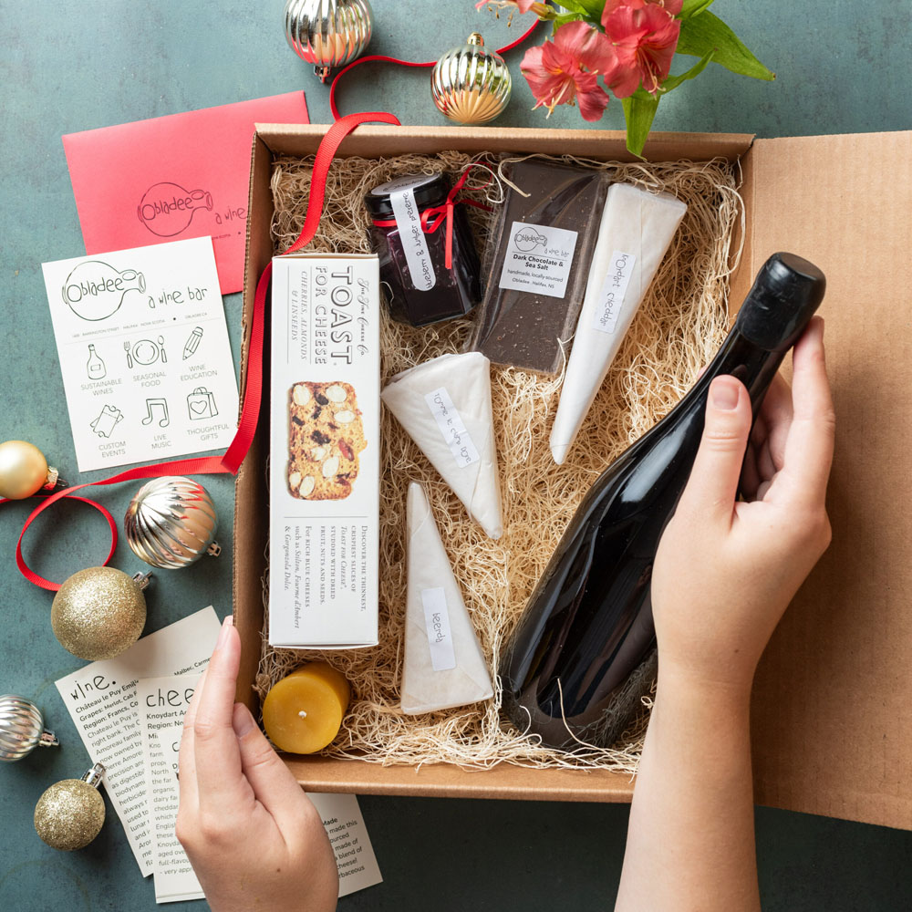LocalWishlist's tweet photo. SNEAK PEEK! A little preview of the best holiday shopping guide ever, coming November 12th. 12 gift ideas from the 2023 #LocalWishlist: 

https://t.co/xanD3511ZF

#NovaScotia #buylocal #giftguide #sneakpeek @halifaxbloggers @RousseauChoco @ObladeeWineBar https://t.co/JteN5RrPo4