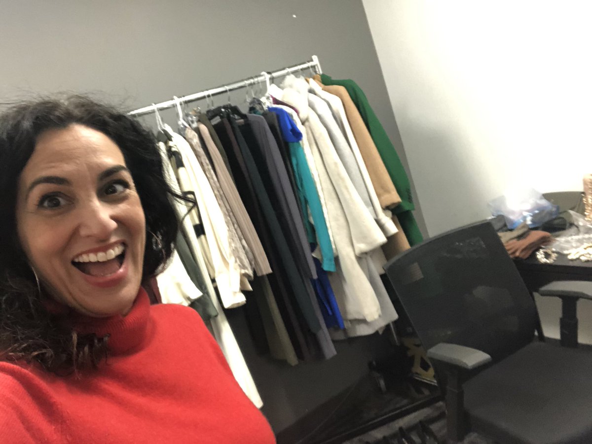 AmandaMartinezM's tweet image. Just finished a wardrobe fitting for an upcoming tv role #dressuptime :)