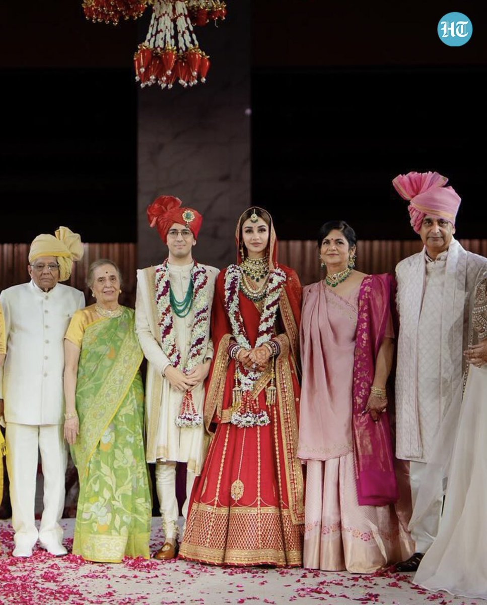 Banker and billionaire Uday Kotak’s son, Jay ties the knot with 2015 Miss India winner Aditi Arya 

#JayKotak #AditiArya #Trending #Wedding #JayAditiWedding