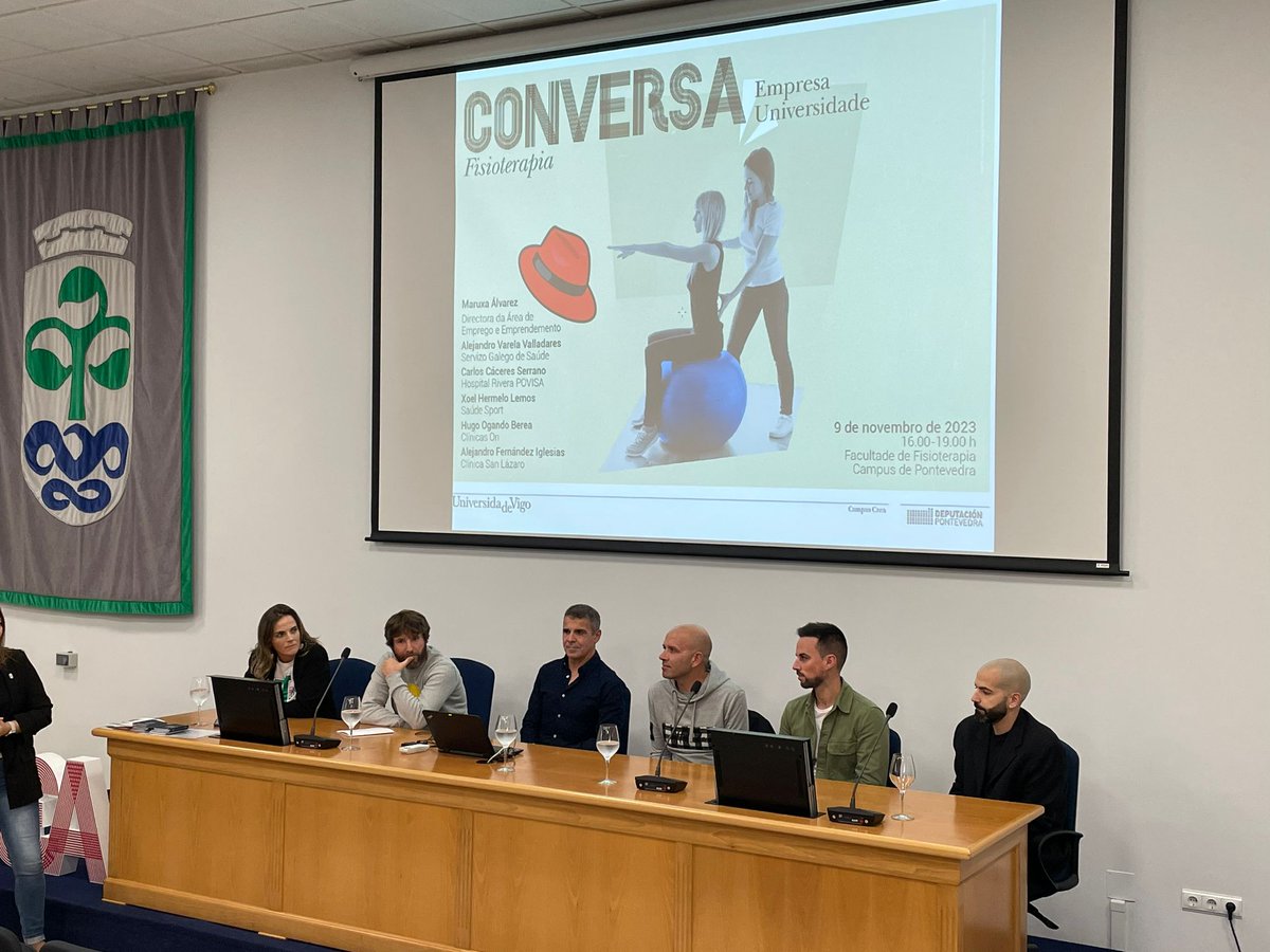 fisiouvigo's tweet photo. O pasado xoves 9 de novembro, a nosa Facultade tivo o honor de acoller a uns magníficos invitados nunha charla sobre Empresa e Universidade. Moitas grazas a todos os participantes e a Deputación de Pontevedra que fixo posible esta xornada.
@depo_es https://t.co/4K6SgJUVoP