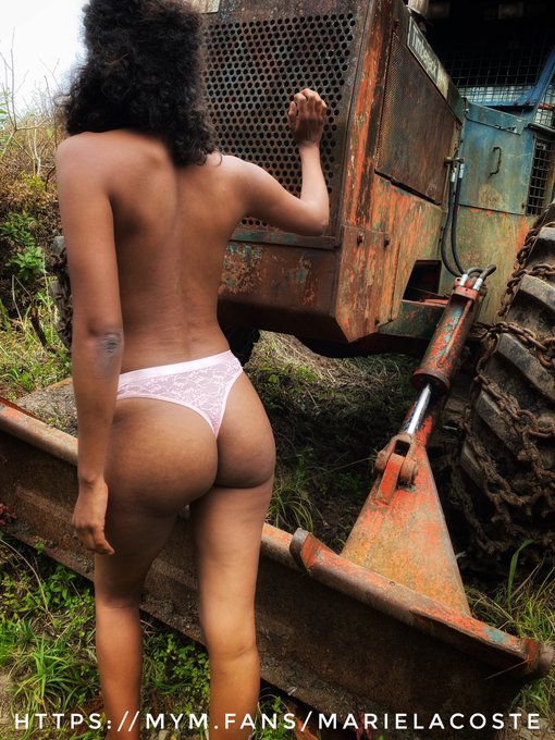 Coucou ! Je vous souhaite un bon week end  mes ch&eacute;ris 💋💋💋💋  https://t.co/V14CKBqQ0A https://t.co/oJX<a href="/tag/sexy"class="tags"><span>#sexy</span></a><a href="/tag/sex"class="tags"><span>#sex</span></a><a href="/tag/ebony"class="tags"><span>#ebony</span></a><a href="/tag/porn"class="tags"><span>#porn</span></a><a href="/tag/porno"class="tags"><span>#porno</span></a><a href="/tag/hard"class="tags"><span>#hard</span></a><a href="/tag/pussy"class="tags"><span>#pussy</span></a><a href="/tag/tits"class="tags"><span>#tits</span></a>