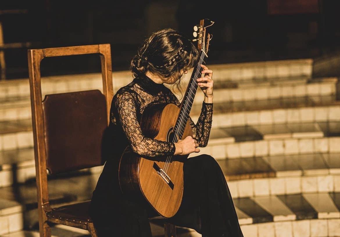 KosovoinHungary's tweet photo. 📣Delighted to join THE NIGHT OF MUSIC 🥳 🎶150th birthday of Budapest! Two young fantastic🎸from 🇽🇰 will be performing at Henrrich-Kiss Villa on 16th of November at 18:00.
JOIN US! FREE ENTRY, but registration required📞061 290 1585. @BudFestivalOrch
#Kosova15 🥳#150Budapest https://t.co/lGmenNSPJE