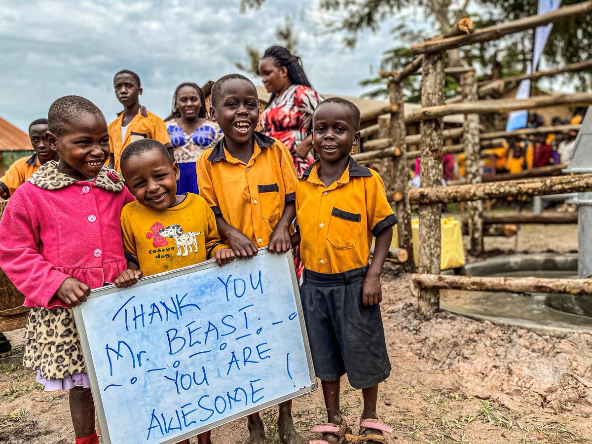 wellsoflife's tweet photo. Big news alert! 🚨 Our hearts are full as we announce a game-changing partnership with Mr. Beast. Together, we're making waves and providing 30 wells in Uganda. Dive into the journey by clicking the link! 💧✨ #CleanWaterForAll #MrBeast #WellsofLife #BeastPhilanthropy https://t.co/HJkM3t3Cfj