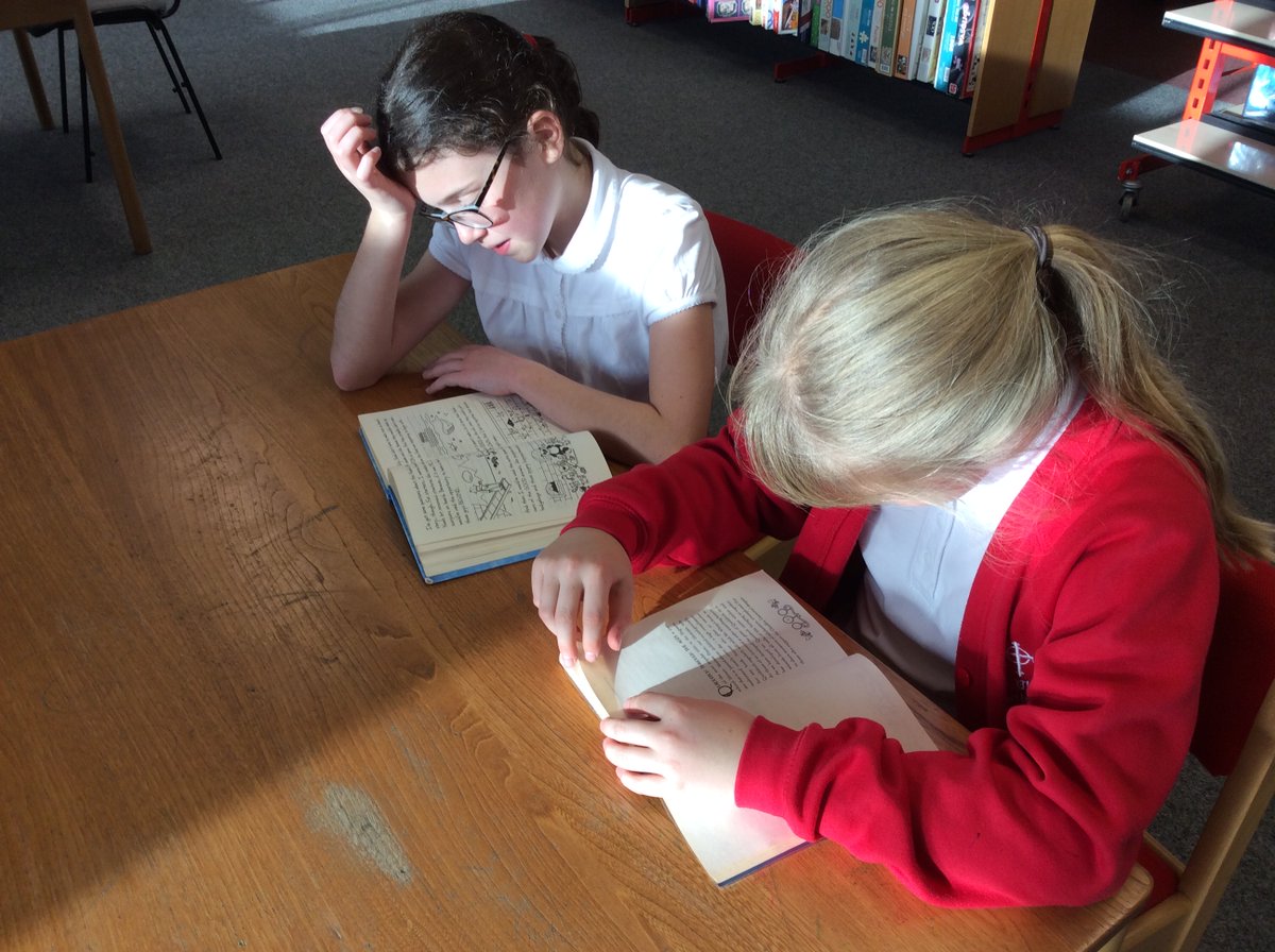 StPhilipsY6C's tweet photo. This week, we spent a relaxing  afternoon reading in the local library! #booklovers  #teamstphilips @StPhilipCEAP https://t.co/bpMrAn8IBC