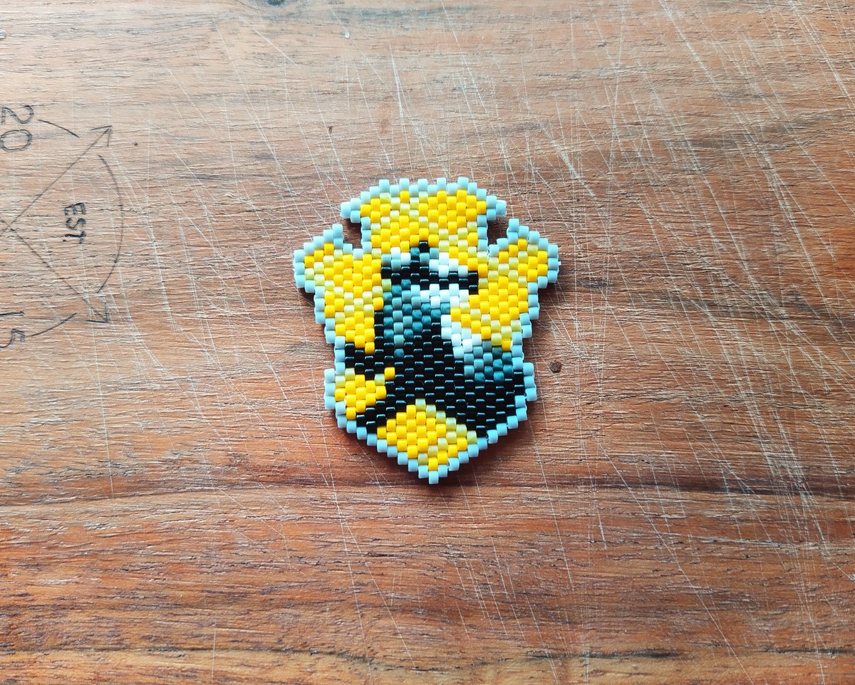 The best HP Hogwarts house? Hufflepuff ofc!

#HarryPotter #hufflepuff #handmade #beads #charm #delica