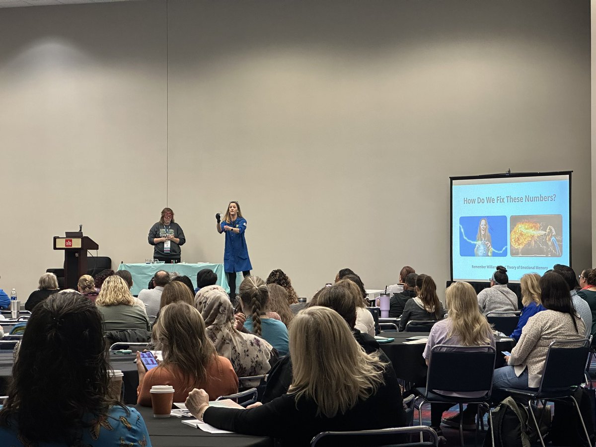 Started off #STATCAST23 Day 2 by listening to <a href="/K8theChemist/">Dr. Kate Biberdorf</a> speak about the theory of emotional memory &amp; completed live demonstrations.