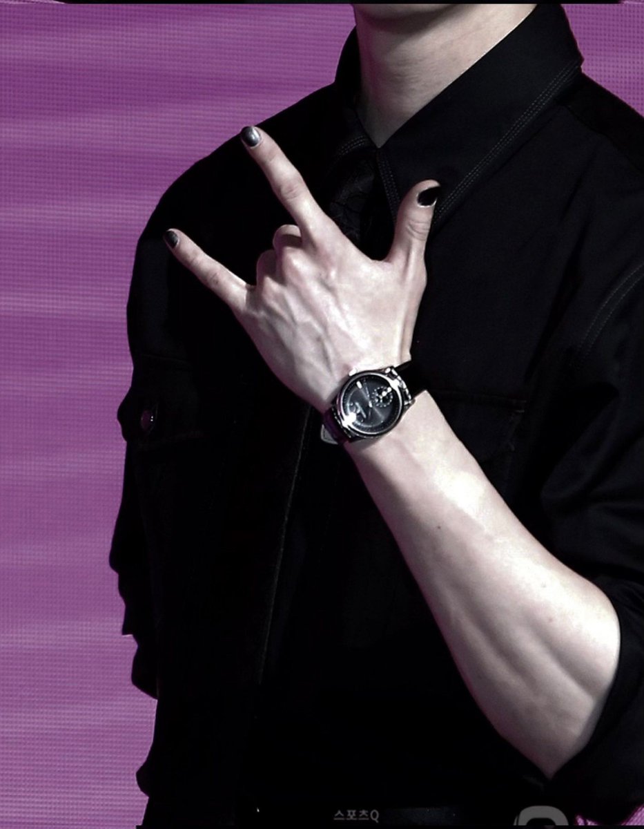 ᅟᅟ
ᅟᅟᅟᅟᅟᅟ You want me to hold you ?¿
ᅟᅟ