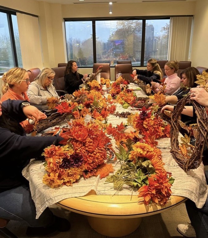 JO embraced the autumn vibes in our fall wreath decorating workshop. We got to enjoy each other's company and get crafty! A huge thank you goes out to Enchanted Vines for making this happen!