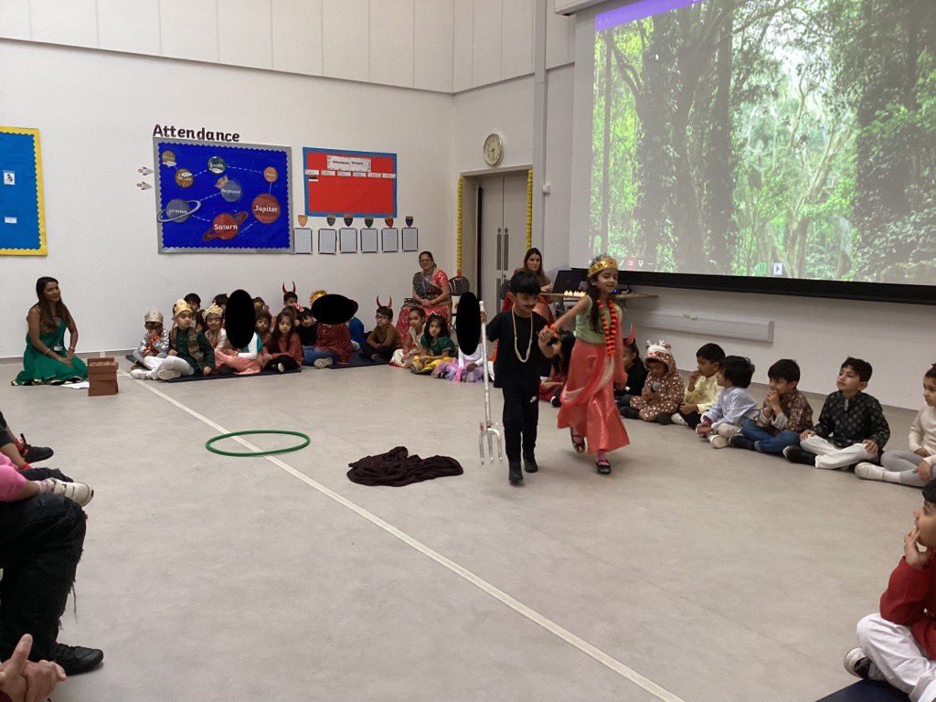 AFSPrimary's tweet photo. Well done Year 1, what an amazing Diwali assembly!!
Children have shown courage, independence and self discipline whilst practicing for their assembly. We were very proud to see their confidence shine. 👌🪔🎆 #avantiway #afsprimary #corevalues #Diwali2023 https://t.co/9wGhAu39Jw