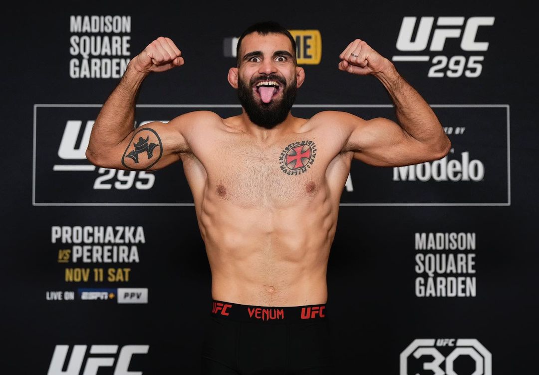 BenoitSt_Denis's tweet image. 🇫🇷🪖🇺🇸 Armistice Day tomorow and my battle with an American Top15 @UFC
.
.
.
⚔️ Enjoy #UFC295 #TeamBSD 🩸🔥
.
.
.
🙏🏻 A big thank for all my family, my team and staff to get me there.