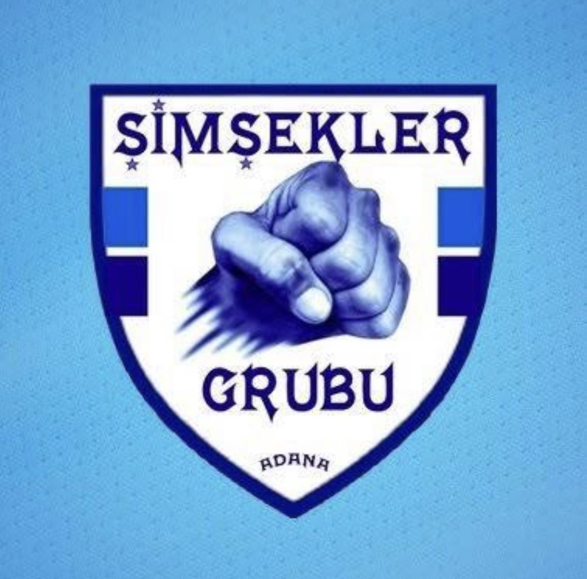 AÇIK ÇAĞRIMIZDIR.Fenerbahçe taraftarının yeri deplasman tribünüdür. Karşı takım renklerine,aksesuarına müsaade etmeyeceğiz. Bu durumdan kaynaklanan sorun olursa sorumlusu biz değiliz. Kimse emeklerimizi hiçesayamaz
Tüm taraftar ve polislerimizin hassasiyet göstermesini istiyoruz.