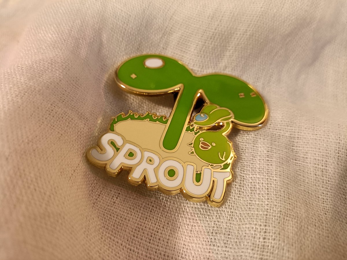 Andonoz's tweet photo. I can finally announce this, I created my first ever #FFXIV Enamel Pin 🥺❤️ I put so much time and effort into creating this. 

To celebrate I'm selling these at 20% discount and 2 lucky people who retweet this will get one for free ✨🎉 Your support would mean a lot to me! https://t.co/5T5ro9GalK