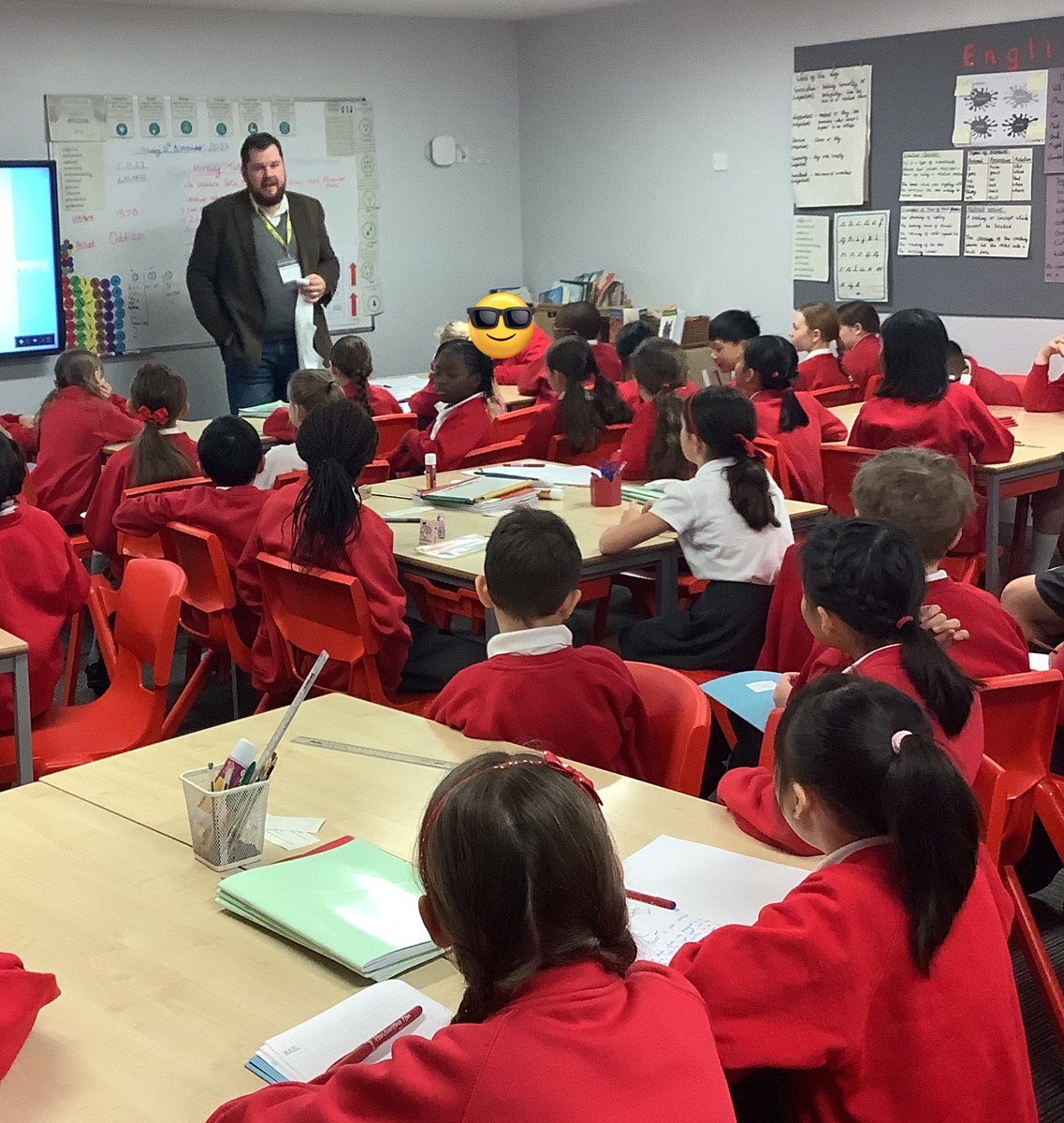 StPhilipsY5C's tweet photo. We had a star visitor today! Dr Copperwheat spent the morning with us, teaching us about his work as an astronomer and filling our minds with a galaxy of knowledge. 🌟🪐🌍 #teamstphilips @StPhilipCEAP https://t.co/wjZTegN0aQ