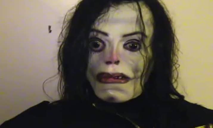 JefsuMont's tweet photo. impressão minha ou a nova música da Dua tem um pouco de  ‘Thriller’ do Michael Jackson https://t.co/5t3H3PGk7H