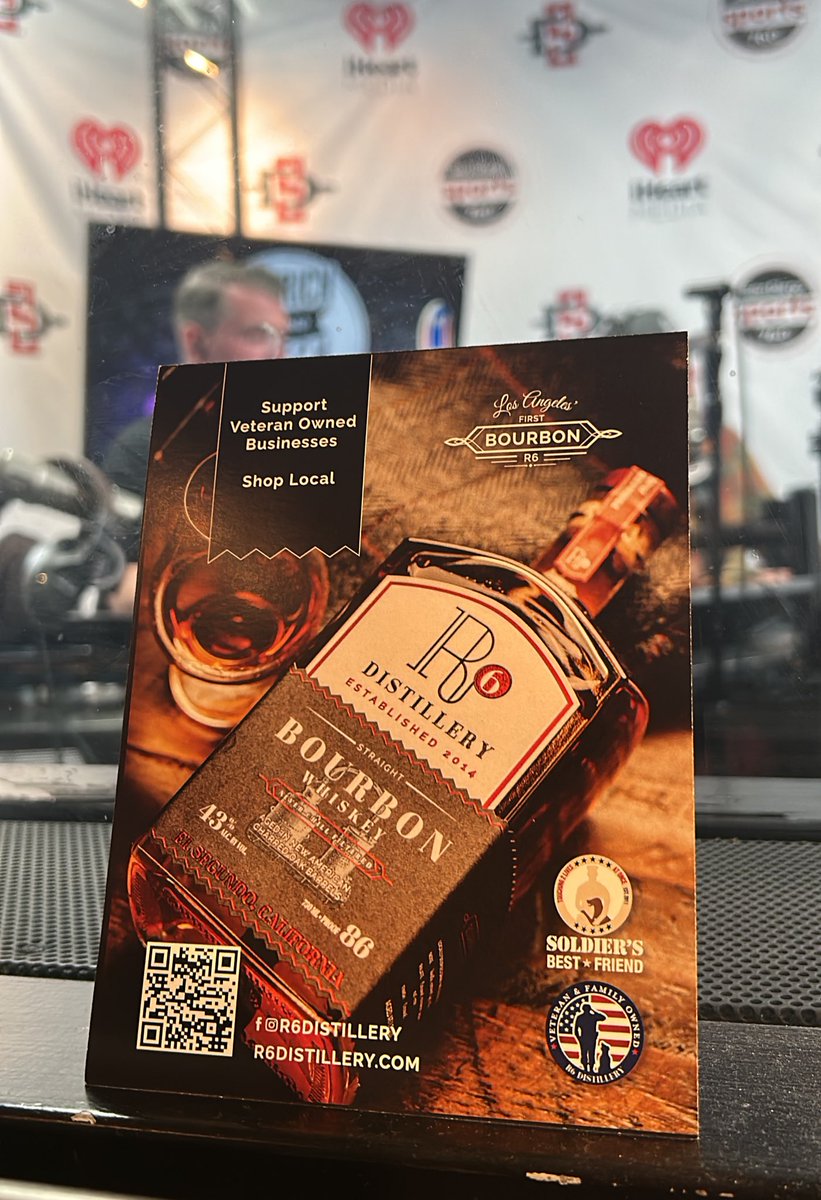 BigRichTDFletch's tweet photo. Today’s #BarCartFriday guest is tasty as hell and supports an incredible cause! Go get you some at https://t.co/Rg4KyDnFwi! https://t.co/DlcXhAxZtT