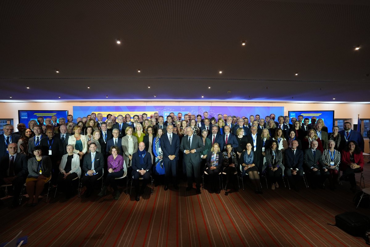 eu_eeas's tweet photo. The EU Ambassadors Conference comes to an end after a week of exchanges on key challenges to #EUDiplomacy. From security & defence, to enlargement, climate, gender AND the digital transition, EU Ambassadors will keep delivering the EU's foreign policy agenda. https://t.co/NViMkr48sC