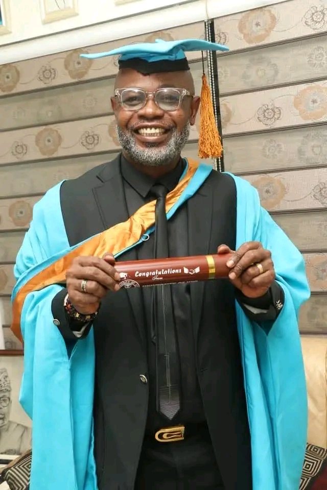 #DoubleDelight

Congratulations to our Chairman, Rt. Hon. Essien Nse for bagging two Master's Degrees (Msc) in Environmental Development and Development Planning - respectively from the University of Uyo.

Cheers to many more achievements boss🙌

#Indomitable