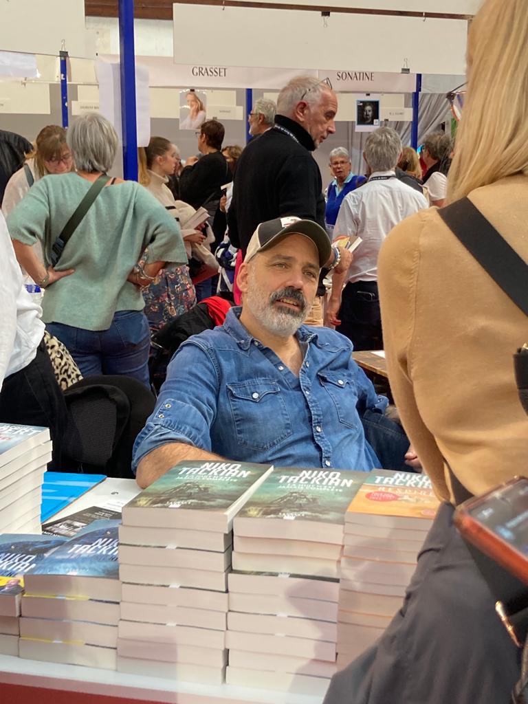 Départ de la <a href="/FoirelivreBrive/">Foire du livre de Brive</a> avec nos auteurs ! Ici <a href="/jloubryauteur/">jerome loubry écrivain</a>, <a href="/JulienSandrel/">Julien Sandrel</a>, <a href="/Jeromecordelier/">Jérôme Cordelier</a>, Jean-Paul Malaval et <a href="/NicolasTackian/">NikoTackian</a> 📚