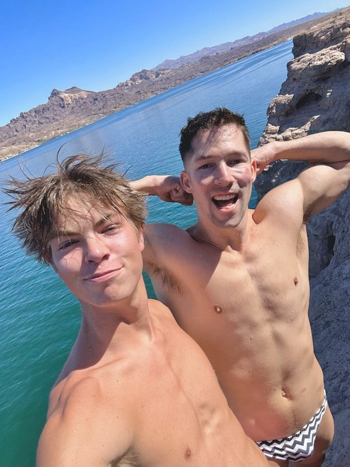 At the river and on the hike back 😈 @OliverCarterX https://t.co/Gh1ytROC1w<a class="tags" href="/tag/olivercarterx">@olivercarterx</a>