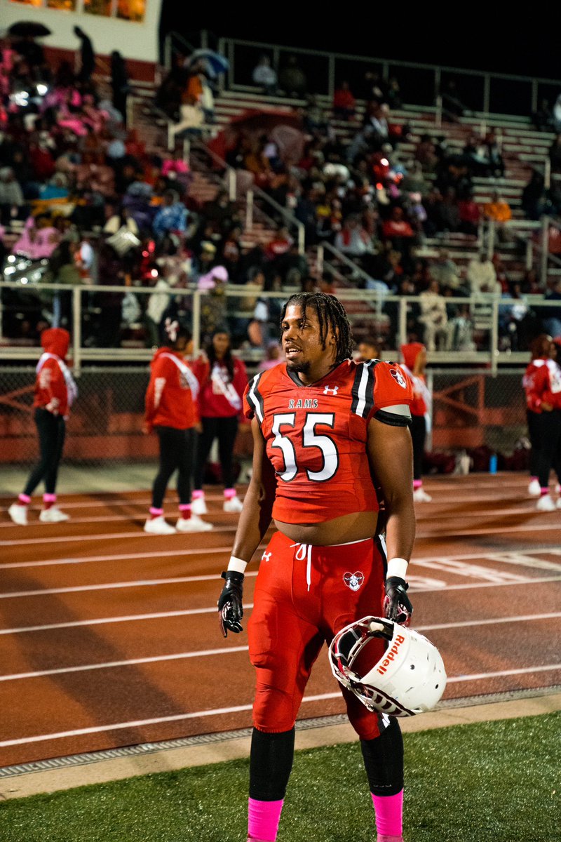 Sr season 
Played C,G,T

hudl.com/v/2LptBS
<a href="/CoachTreWB/">Tre' Williams-Brown</a> <a href="/Kivy9292/">Kerry Ivy</a> 
<a href="/CoachCamFB4/">Coach Cam</a>