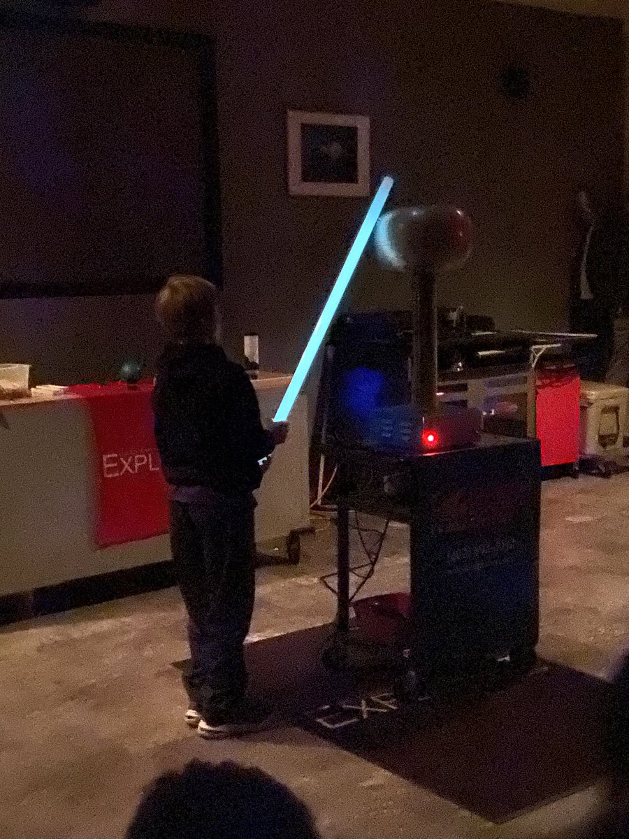 michalawurdeman's tweet photo. Sparks session at the Edgerton Science Museum - learning about electricity and static. #lakeviewvikes @ShellCreekVikes @blumenthal_5 https://t.co/PR8SmkIDNi