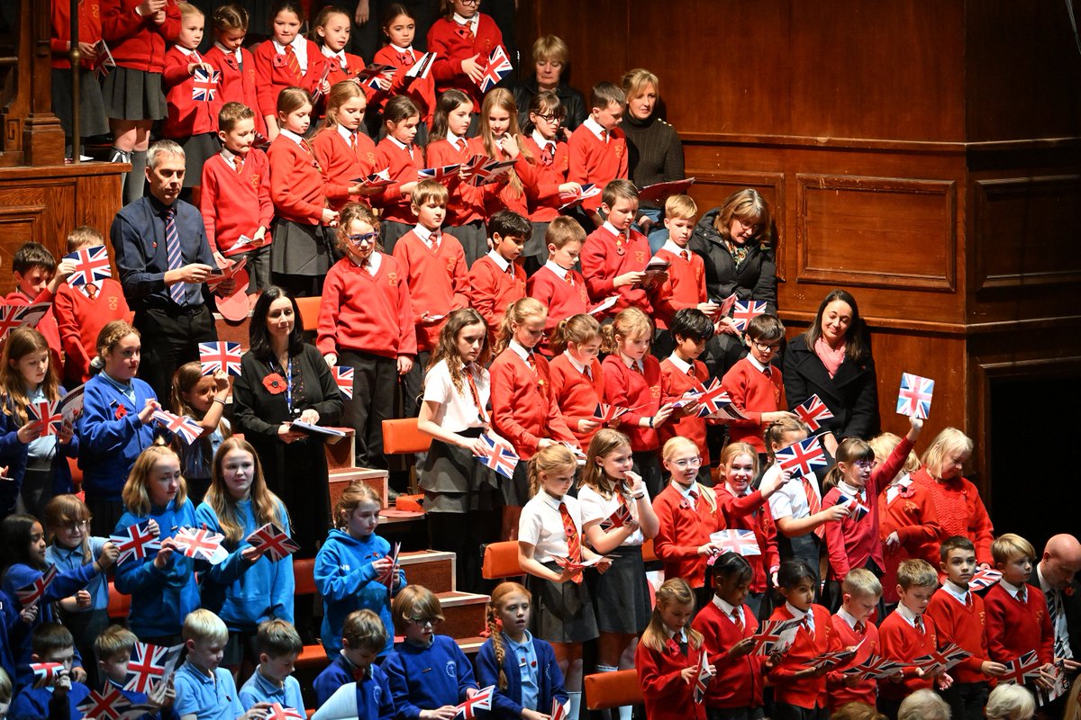 Last night the Mayor and Mayoress attended the Remembrance Concert at King Georges Hall which was a HUGE success. 🎉 The concert was organised by former Blackburn with Darwen Council Mayor Pat McFall, who retired last April. @BwDMayor