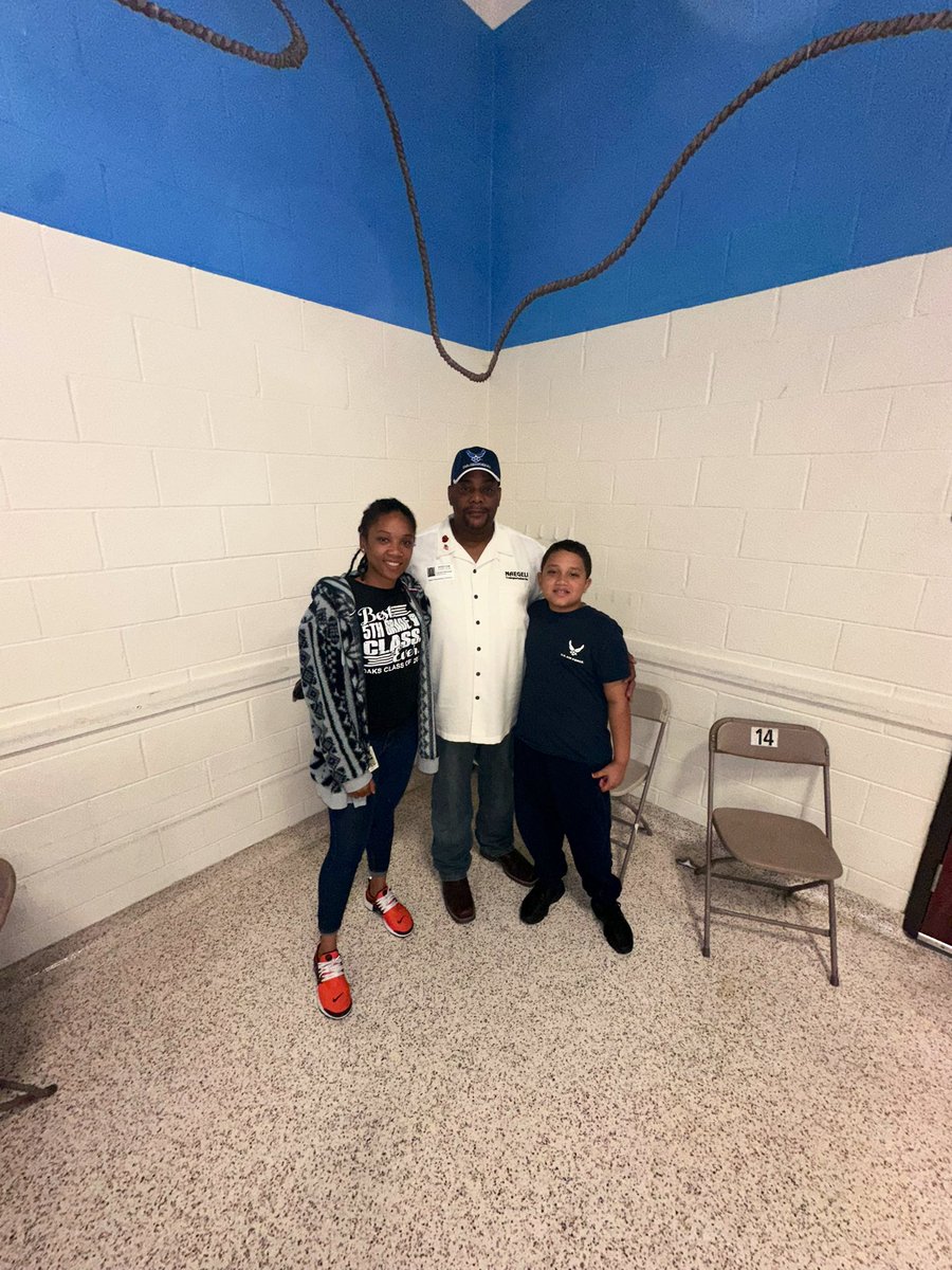 Veterans Day Program today <a href="/HumbleISD_OE/">Oaks Elementary</a>