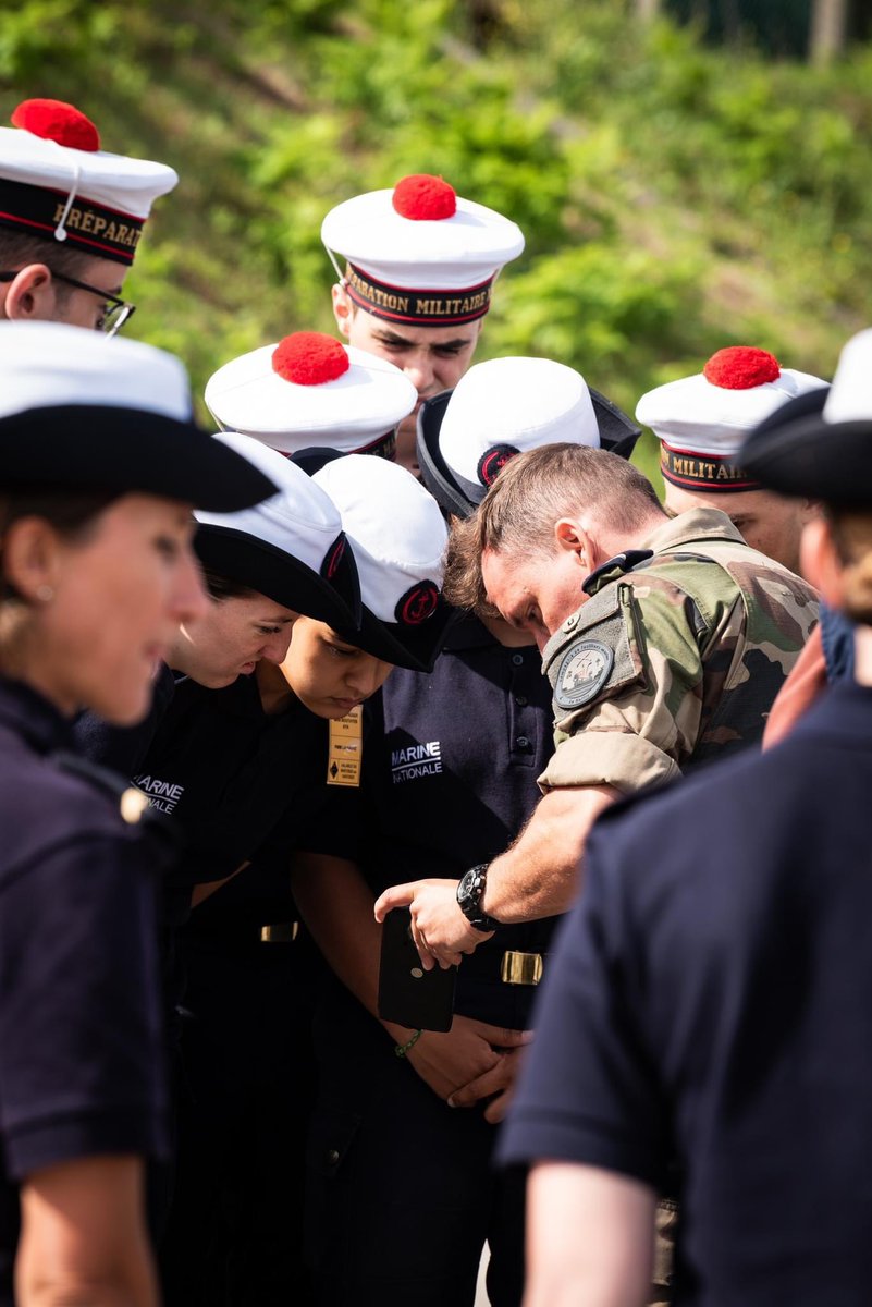 MarineNationale's tweet photo. #votrehistoirenotrehistoire 

Aujourd’hui, immersion au cœur des préparations militaires marine (PMM) ! 👊
Mais que sont-elles exactement ? https://t.co/drDLUWLOWt