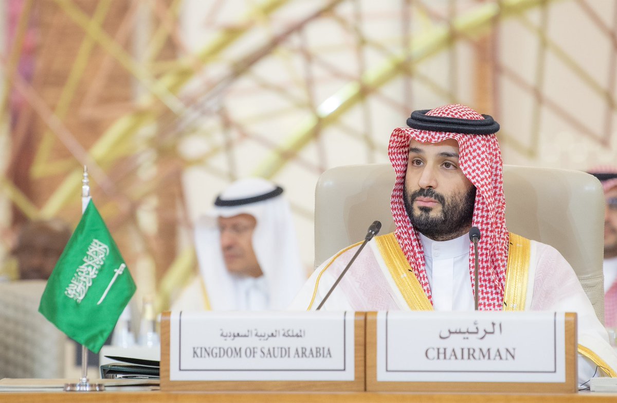 سمو #ولي_العهد يعلن إطلاق مبادرة خادم الحرمين الشريفين الإنمائية في أفريقيا بتدشين مشاريع بقيمة تفوق مليار دولار على مدى 10 سنوات، وضخ استثمارات سعودية بمختلف القطاعات بقيمة 25 مليار دولار