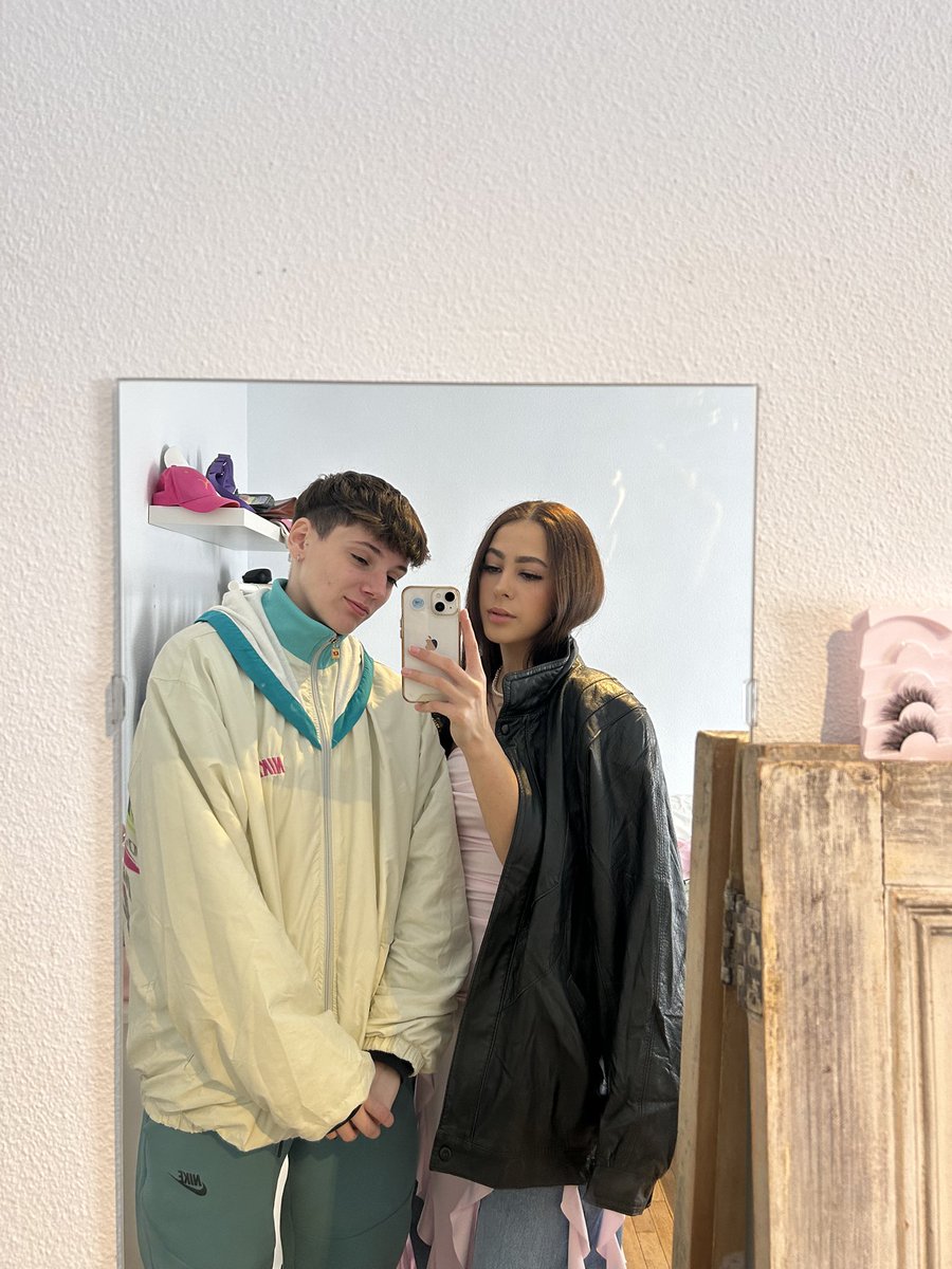 imaginate tener tremenda novia, buenas tardes.