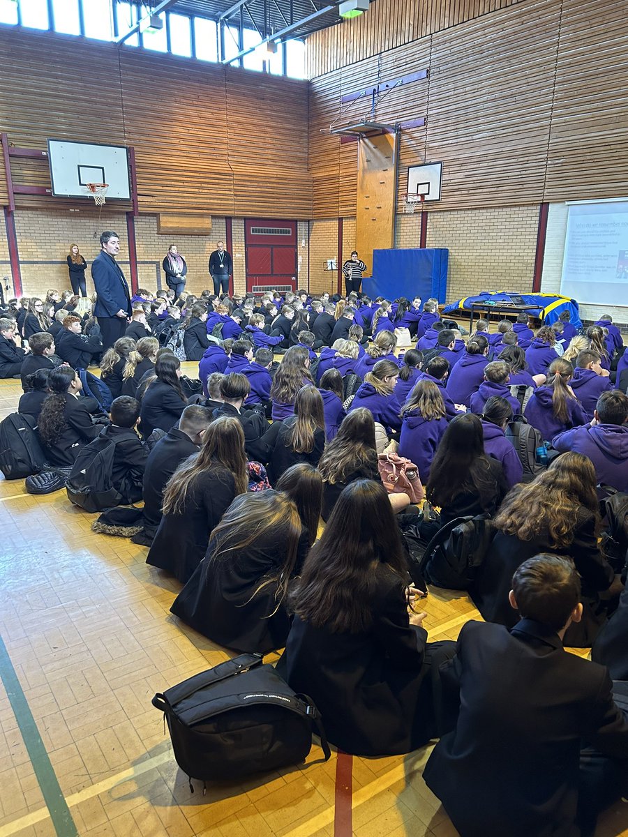 TheParkerEACT's tweet photo. We will remember…
Year assemblies all week. Reception. Poppy wreath competition. Two minute silence. Not one but two bugle players. Remembrance service in Daventry town on Sunday. #lestweforget2023 #ParkerPride https://t.co/aLuVYjFyGs