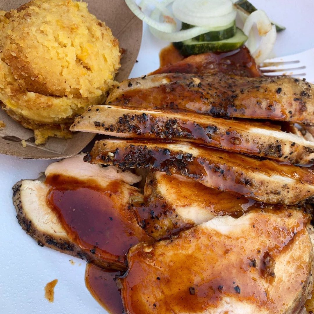 It’s time to roll up and celebrate Feast Friday! 🍗 🍖 

🍽️ Dine in, takeout, delivery 
🚙 Onsite parking 
🐕 Pet-friendly patio 
🥃 Full bar 🍺 🍷 🍾 
🍖🍹 Happy hour M-F, 3:30-6:30
🧢 Merch, BBQ rubs, gift 💳 
🎉 Catering &amp; special events
🕰️ Mo-Th 11-7, Fri-Sun 11-9