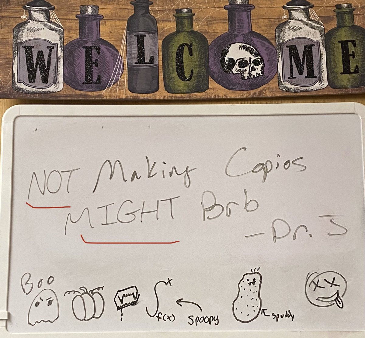 Emmahorrorstar's tweet image. I feel like I’m being called out by my students here… 🤣🤣 #academicchatter #alwayslate