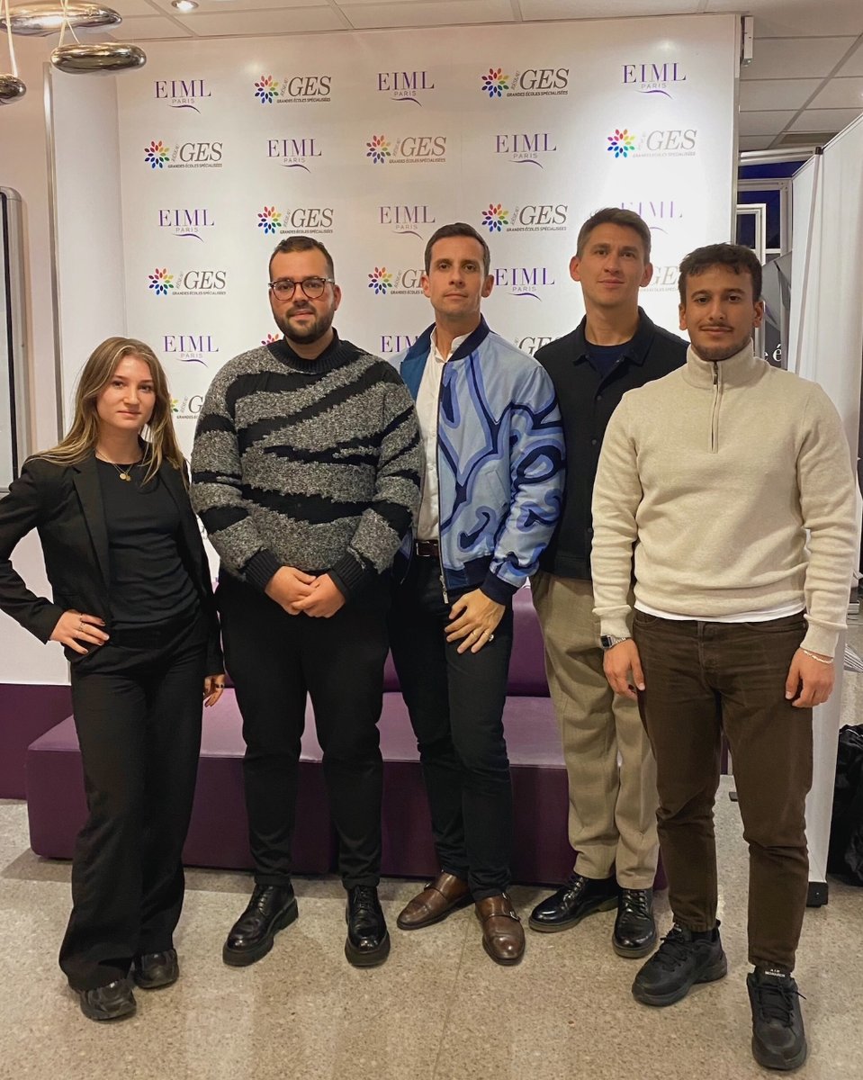 EIMLParis's tweet photo. Retour sur la conférence de Têtu connect, think tank de ce célèbre magazine, qui a eu lieu ce mercredi 8 novembre ✨

#EIMLParis #luxe #conference #eiml #tetu #tetuconnect #tetucampus #allLVMHpride https://t.co/YrIv3wcKly