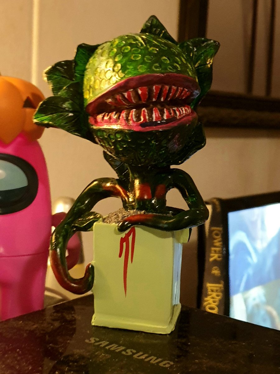 nandovdheide's tweet photo. From #littleshopofhorrors my own #audreytwo https://t.co/WKvpUb664d