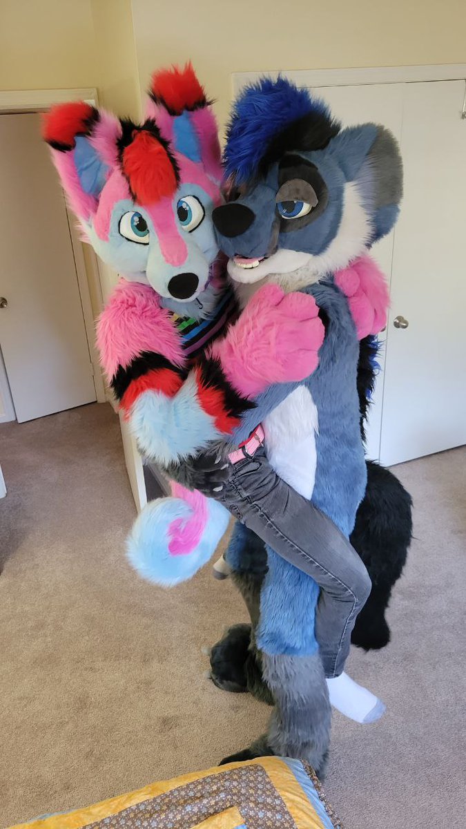 Rileyhusky tweet media