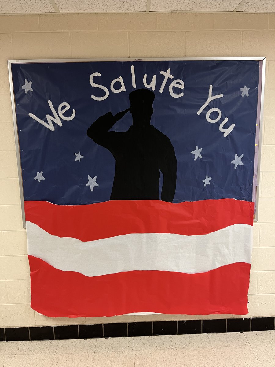 WestGSRO's tweet photo. Thank you to all who have served this great country. Tomorrow, we will take time to appreciate all that we have because of what our veterans have sacrificed. Photographs from Lindsay Elementary School. #ThankAVeteran #Heros  #Wolverines #GodBlessAmerica https://t.co/VNocIY70pr
