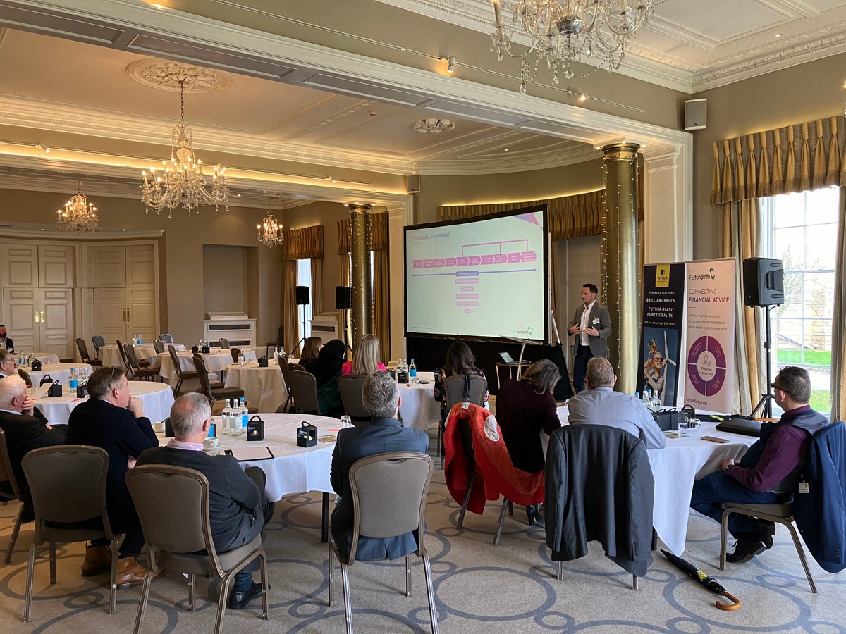 Yet another outstanding event with @Avivaplc and @AvivaInvestors yesterday in Harrogate! Advisers, don't miss the chance to attend next week in Birmingham, Cardiff, or Knutsford. Sign up now: hubs.ly/Q028wvbw0 #FinancialAdvisers #Advisers #CPD #Event #FEfundinfo