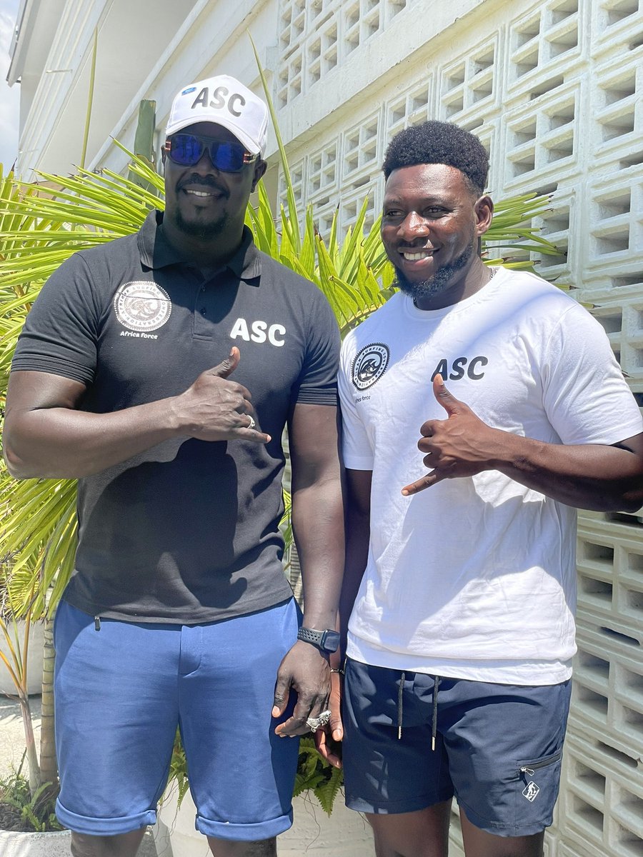 Exciting day for Ghana's surf scene! 🏄🏾‍♂️
Today, the Ghana Surfing Federation's future President, Benjamin Baba Haruna, met with Surfing Confederation President Elhadji Oumar Seye for the first time. A historic moment for our surfing community! 🌊 #GhanaSurfing #SurfingLeaders 🤝