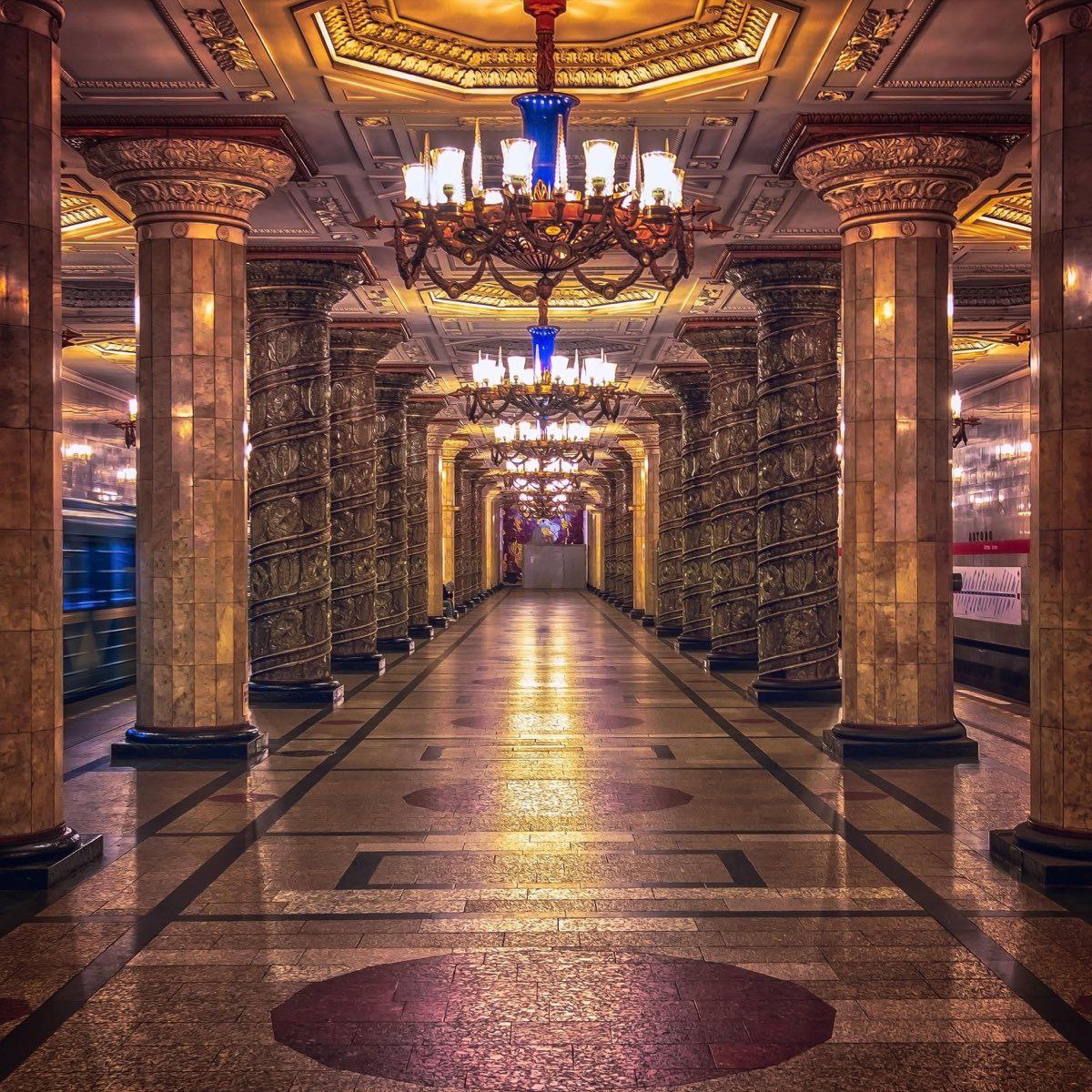 d3c3nt3xposur3's tweet image. Avtovo station, Russia

This beautiful Saint Petersburg
 station is located in Russia has beautiful old world design 

#Advancedcivilization