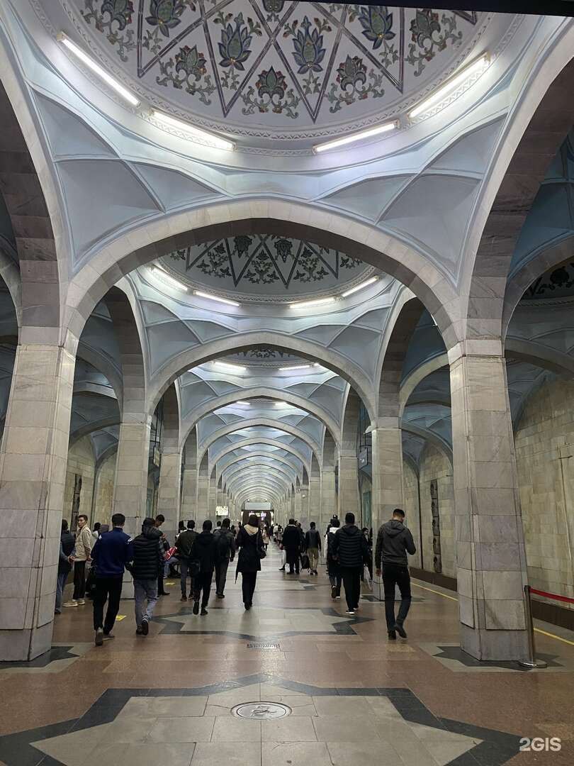 d3c3nt3xposur3's tweet image. Alisher Navoi Tashkent subway

Beautiful Uzbekistan&apos;s old world Subway station 

#AdvancedCivilization