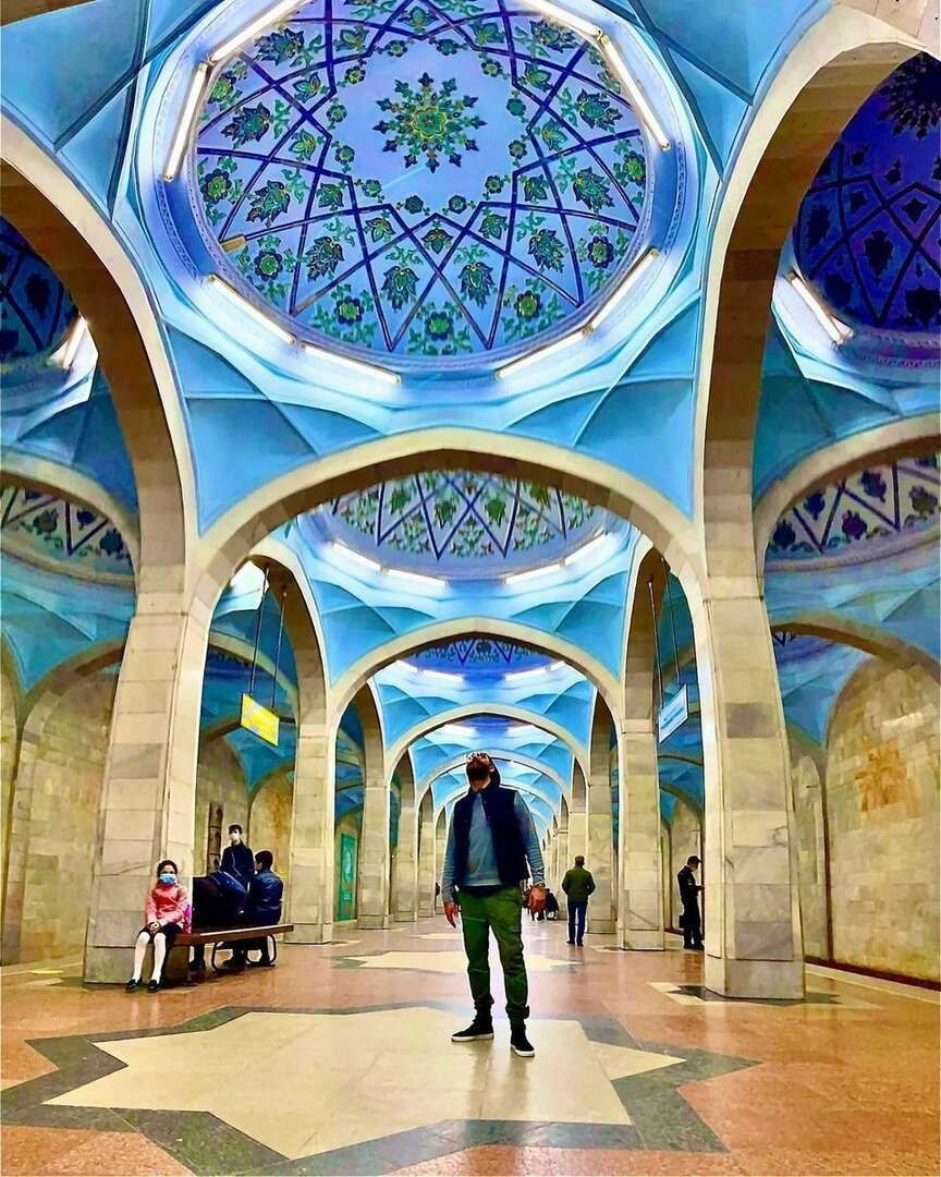 d3c3nt3xposur3's tweet image. Alisher Navoi Tashkent subway

Beautiful Uzbekistan&apos;s old world Subway station 

#AdvancedCivilization