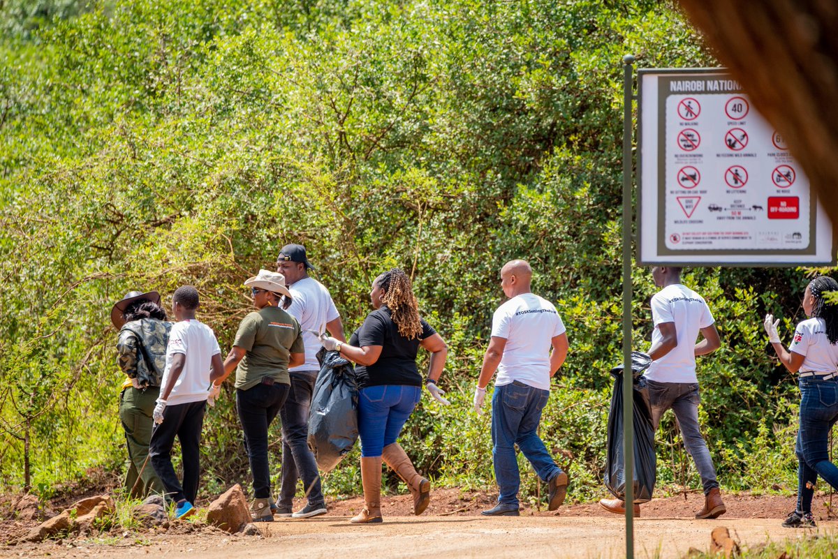 BontelSafaris's tweet image. We were pleased to join other members of @ToskKenya  at Nairobi National Park yesterday for a clean up. We remain committed to a cleaner environment. @KWSKenya
#TOSKSettingThePace #SMEsInTourism
#KWSTOSKPartnership
#CleanUpDay
#NairobiNationalPark
#WildlifeConservation