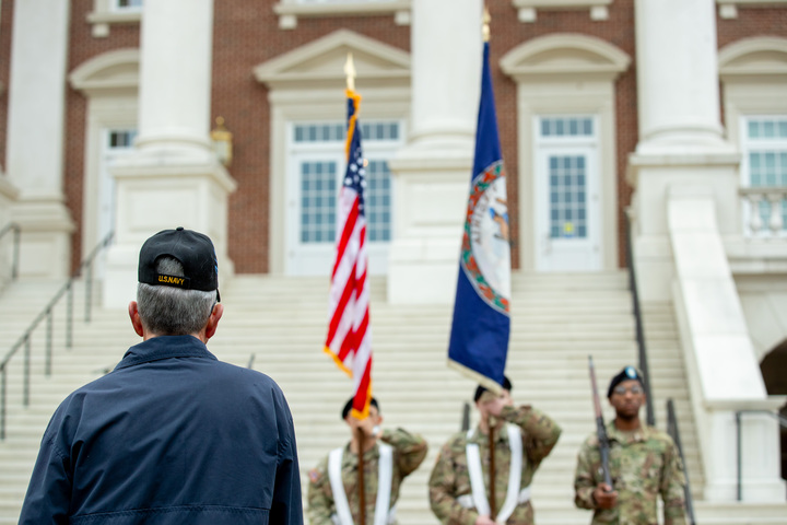 Christopher Newport University tweet media