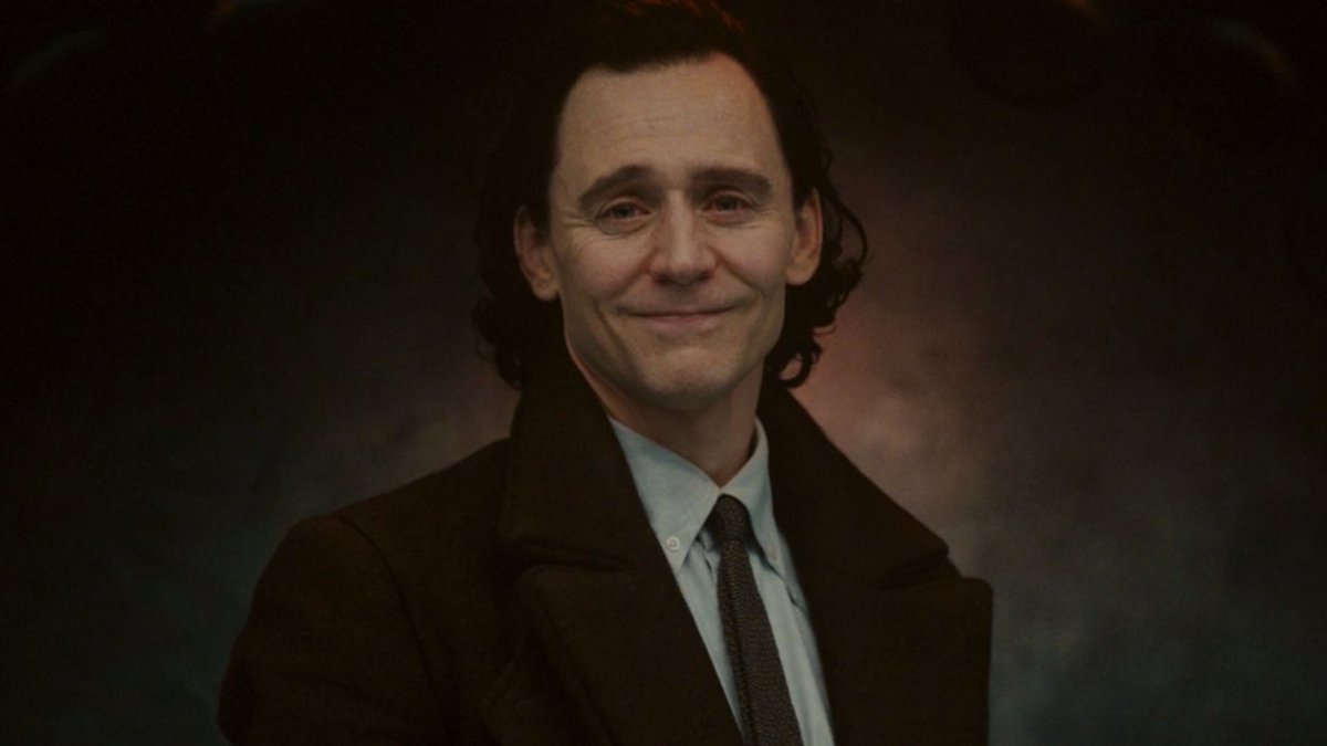 annesmanuscript's tweet photo. #Loki
He sacrificed his own existence to save the timeline. He gave the world A CHANCE. Something that was never given to him. I don't want ANYONE, ever again, saying that Loki is a narcissist.

He's the best written character in the MCU

Farewell, Loki Odinson, god of stories.💚 https://t.co/7reyUGrl9q