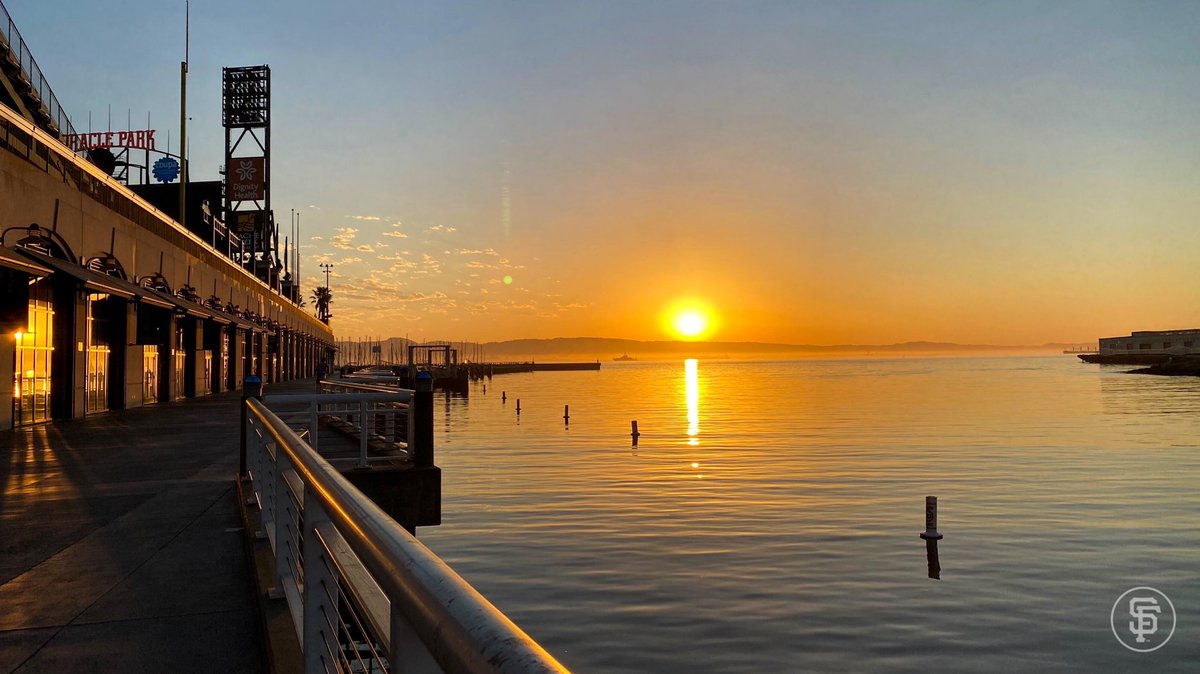 OracleParkSF's tweet photo. Golden state of mind 🏅 https://t.co/7XAyUV8JfN