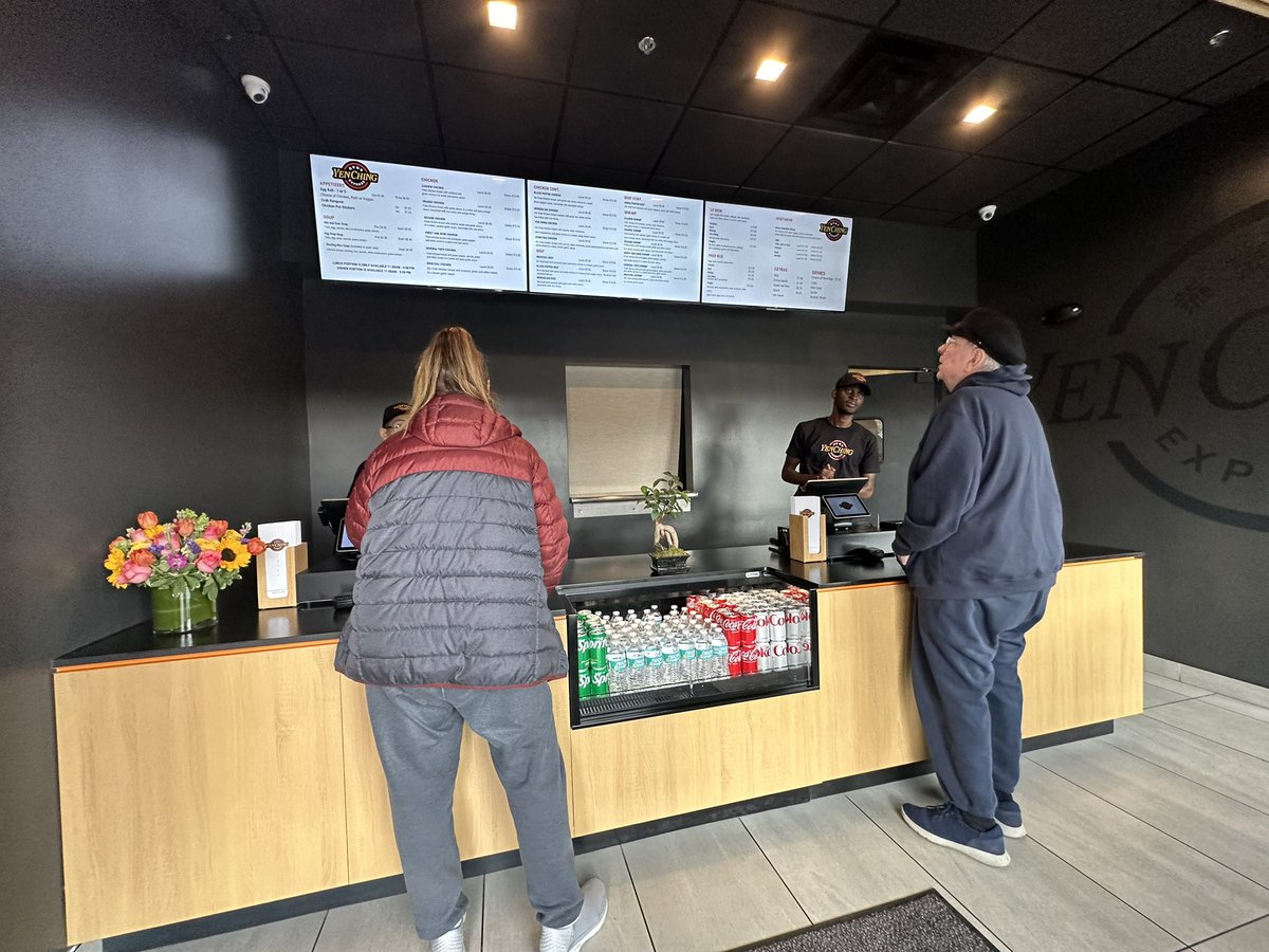 melchert's tweet photo. Opening day at Yen Ching! https://t.co/DlVZAkHMpz