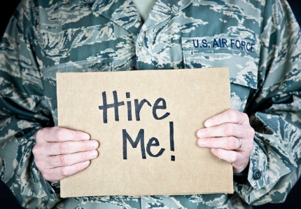 Do you know best practices to recruit and hire veterans? Read our blog: bit.ly/2CTGqlO to learn more. #HireVeterans #VeteransDay #DD214 #COSBlog #CareerOneStop